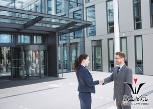 وکیل شرکت های خصوصی و تجاری