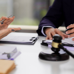 بهترین وکیل مهاجرتی حرفهای را چطور انتخاب کنیم؟